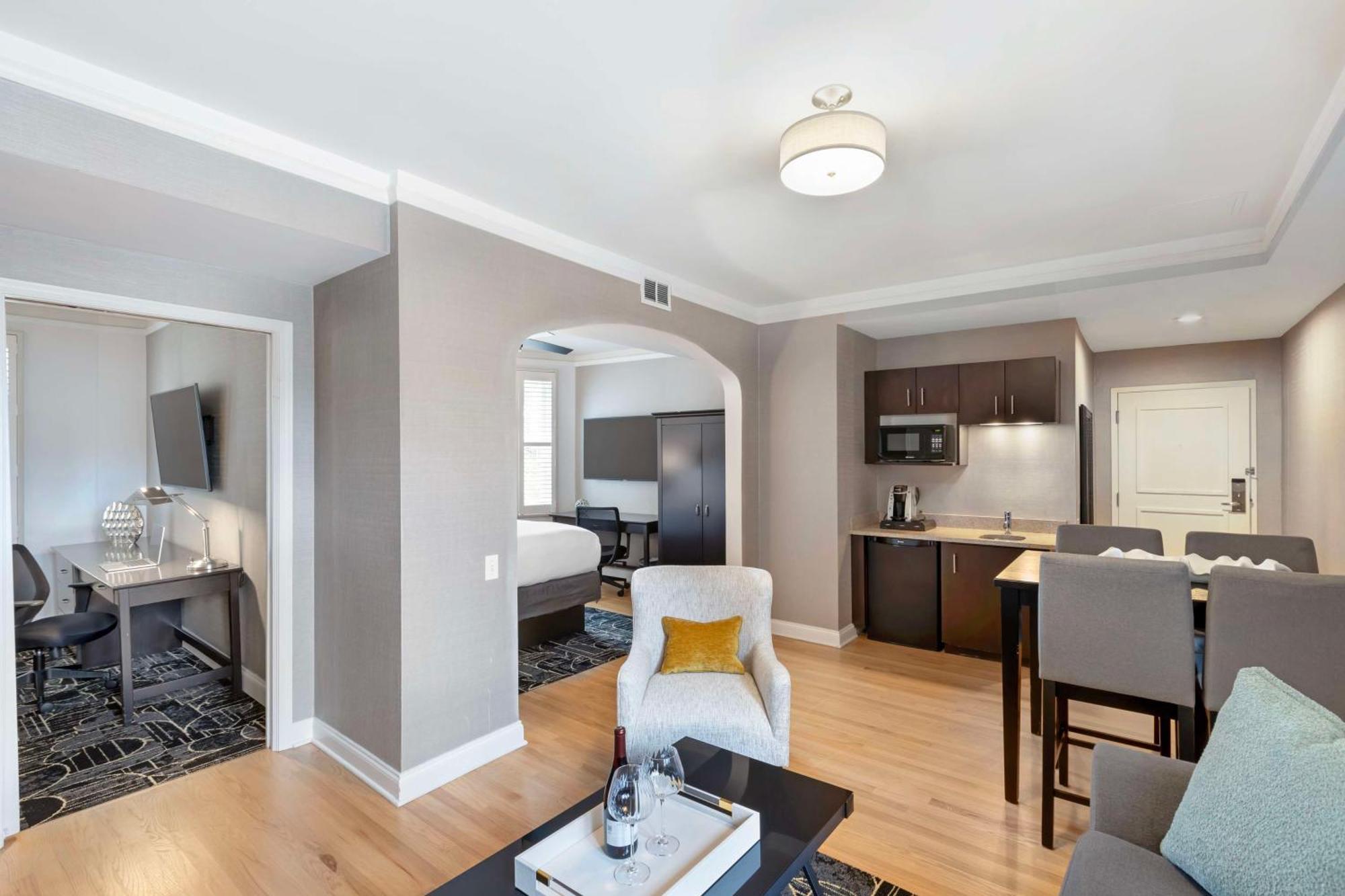 Best Western Plus Hawthorne Terrace Hotel Chicago Esterno foto