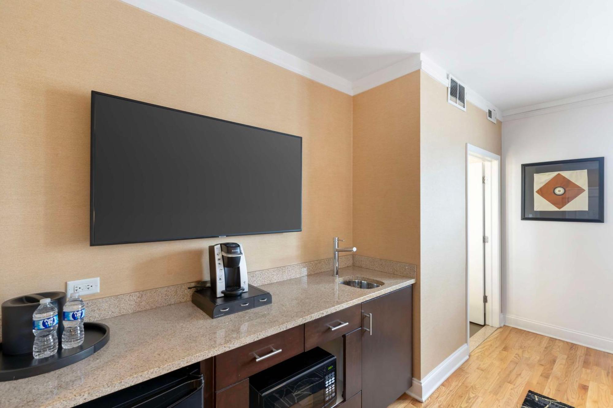 Best Western Plus Hawthorne Terrace Hotel Chicago Esterno foto